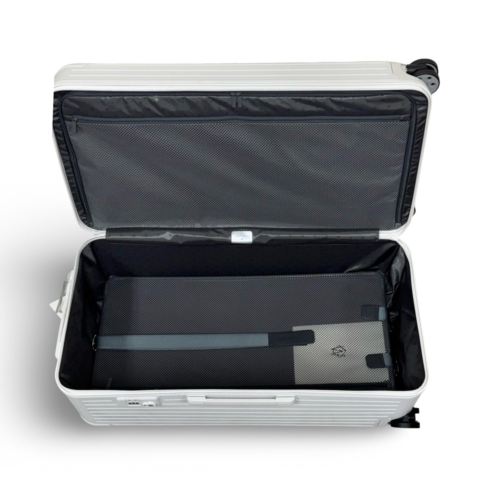 RIMOWA リモワ Essential Trunk Plus White101 Essential Trunk Plus Large Lightweight Suitcase | gloss
