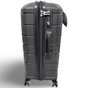 Samsonite Freeform Medium Check-in Hardside Spinner - Black