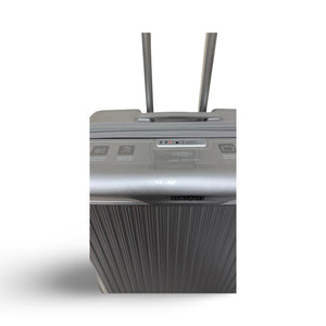 Samsonite Silhouette 18 Hardside Large Spinner - Metallic Silver