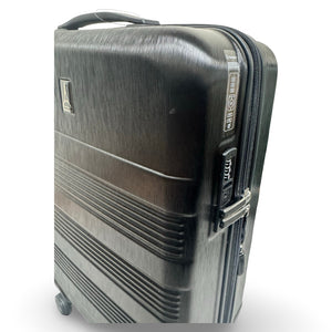 Travelpro WalkAbout 7 Carry-on Spinner - Black