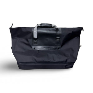 CHAMPS Onyx Collection - Duffle Bag with USB Port